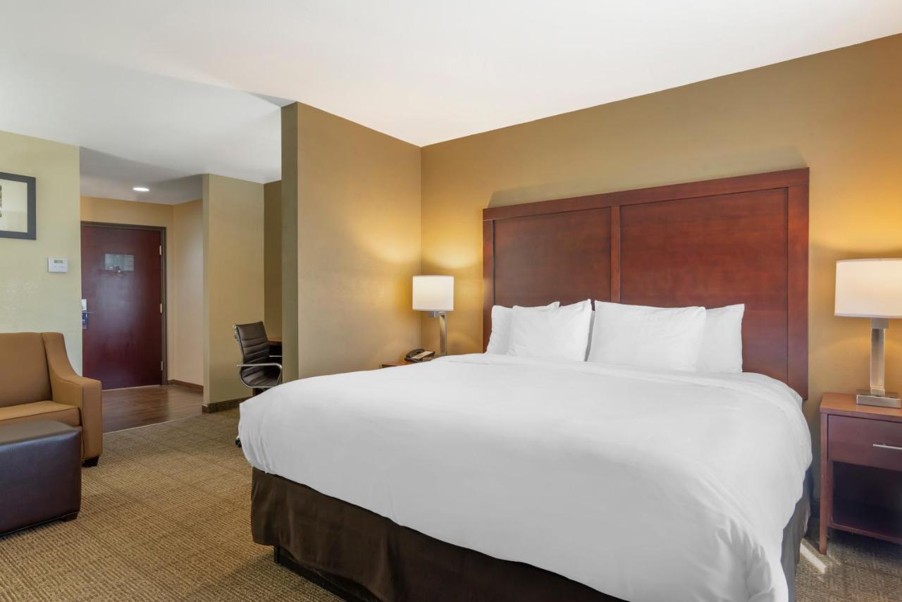 Comfort Suites Locust Grove Atlanta South Екстер'єр фото